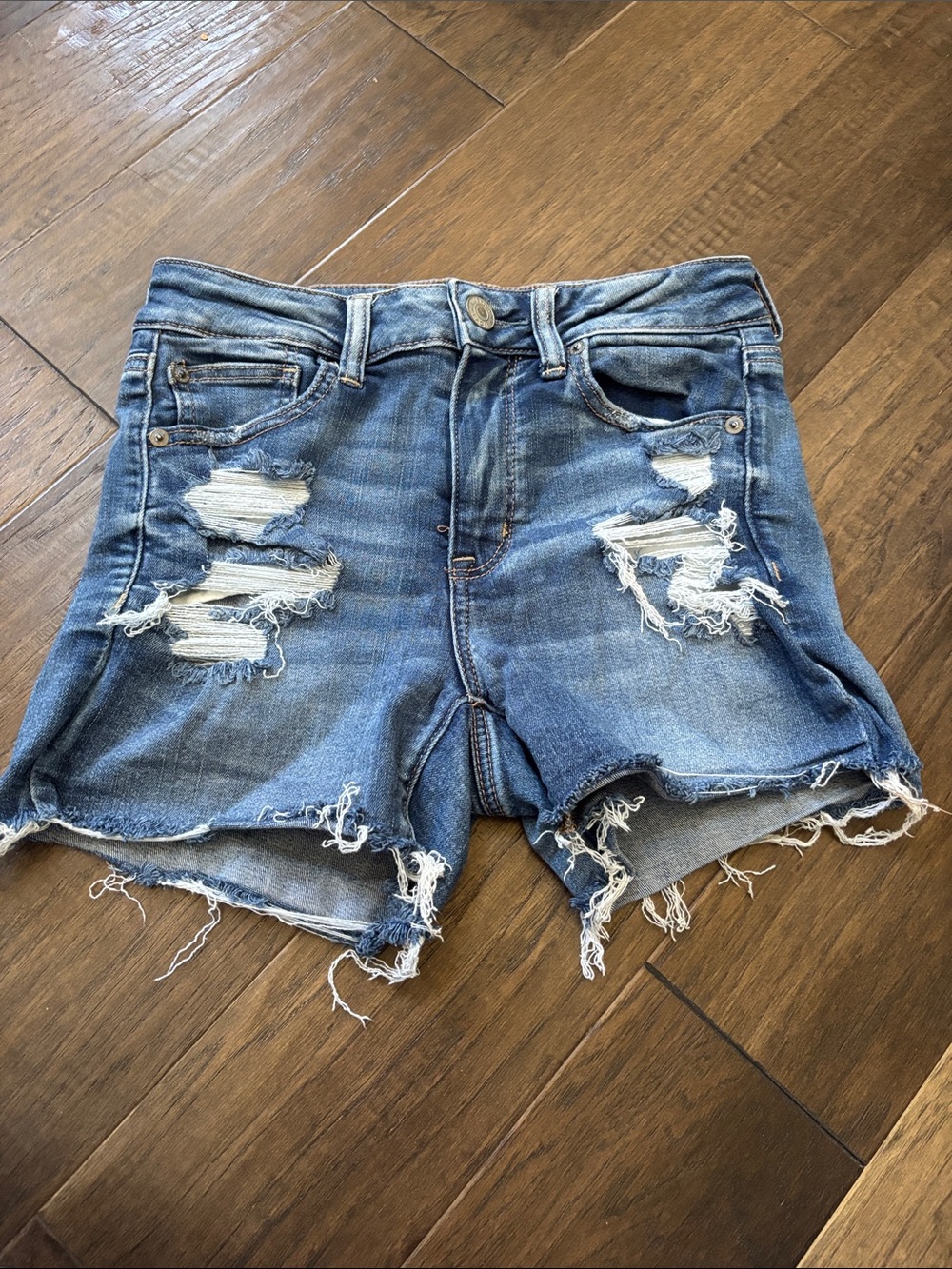 American Eagle Hi-Rise Shortie Jean Shorts Size 4